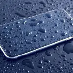 Come salvare uno smartphone danneggiato dall'acqua